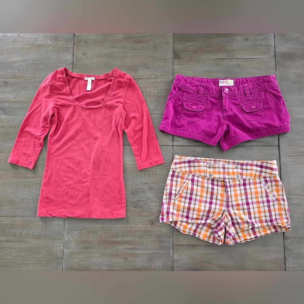 3 Item Bundle Womens Pink Top 2 Shorts #E0116
